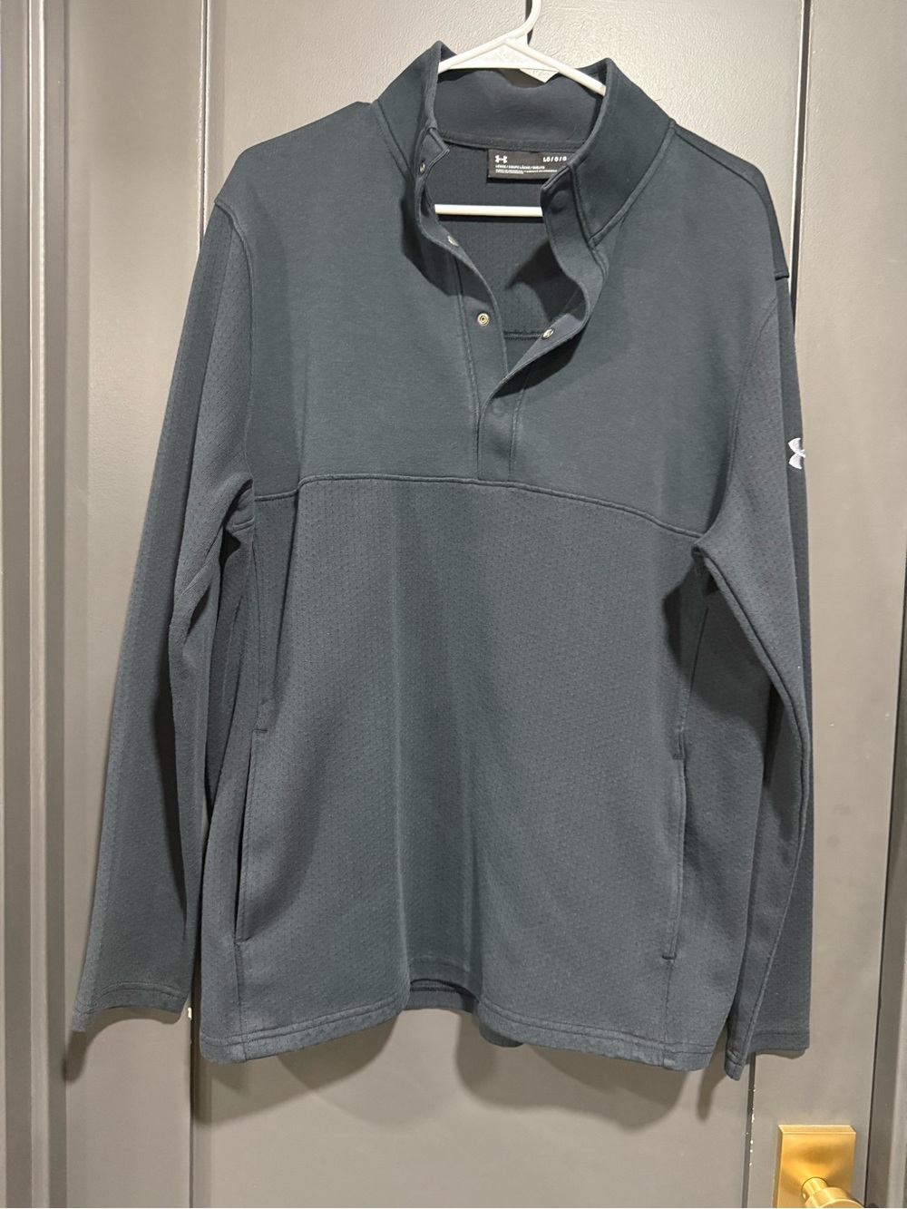 Under Armour Men's Black Quarter-Snap Pullover